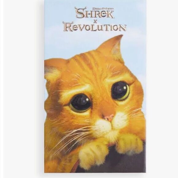 Revolution Beauty X Shrek Puss In Boots Mini Shadow Palette - Picture 4 of 8